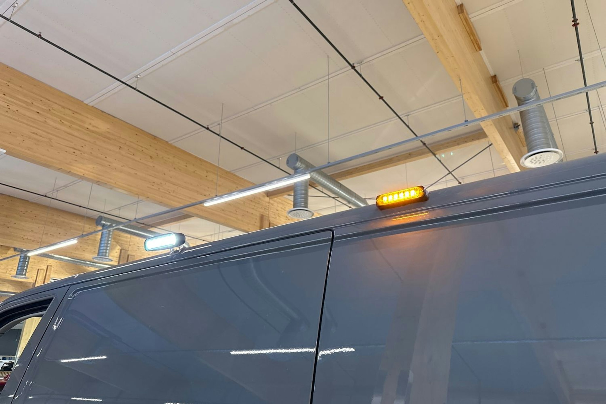 met. harmaa Volkswagen Transporter 2020 kuva 30.