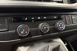 musta Volkswagen Transporter 2020 kuva 21.