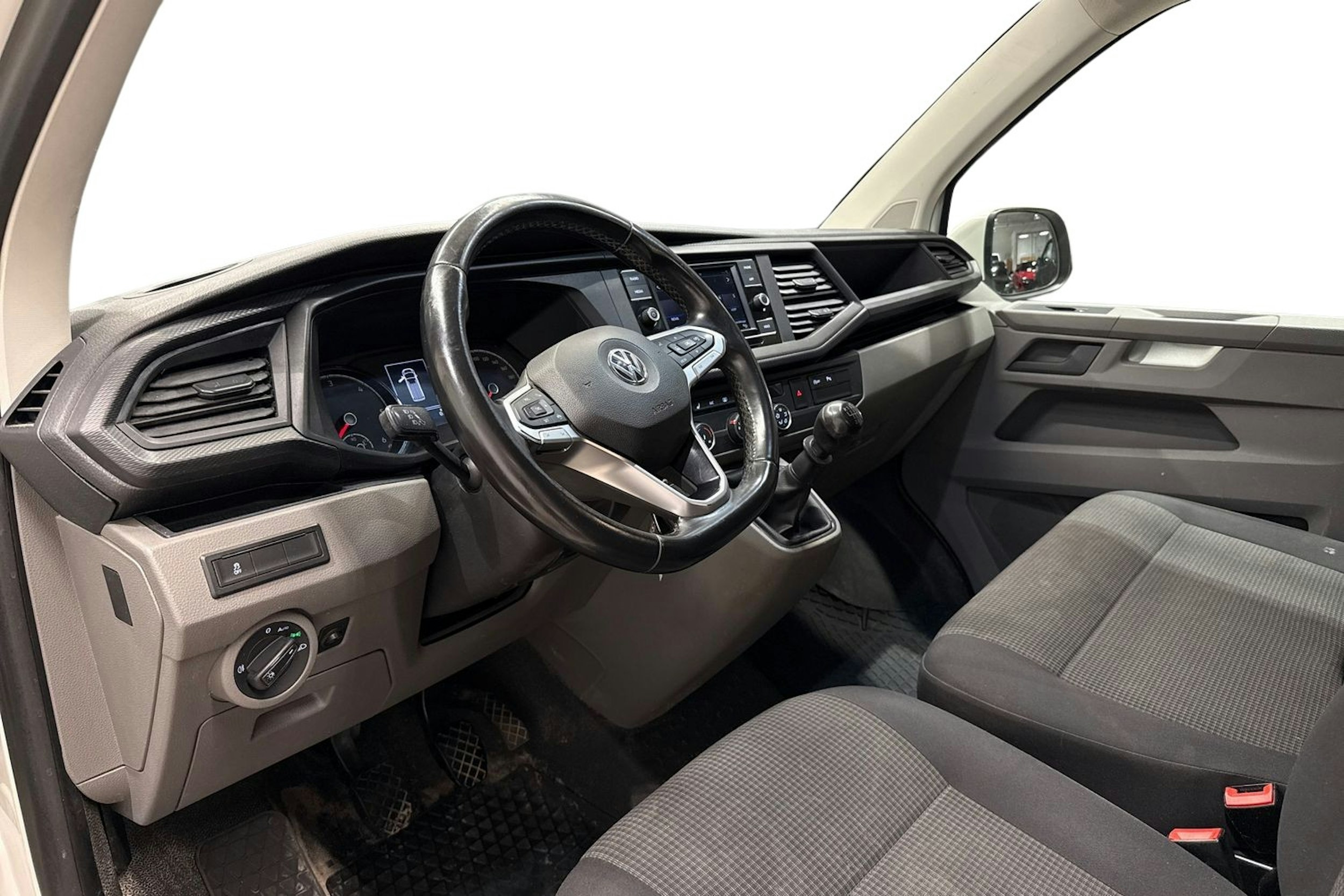 Valkoinen Volkswagen TRANSPORTER 2020 kuva 7.