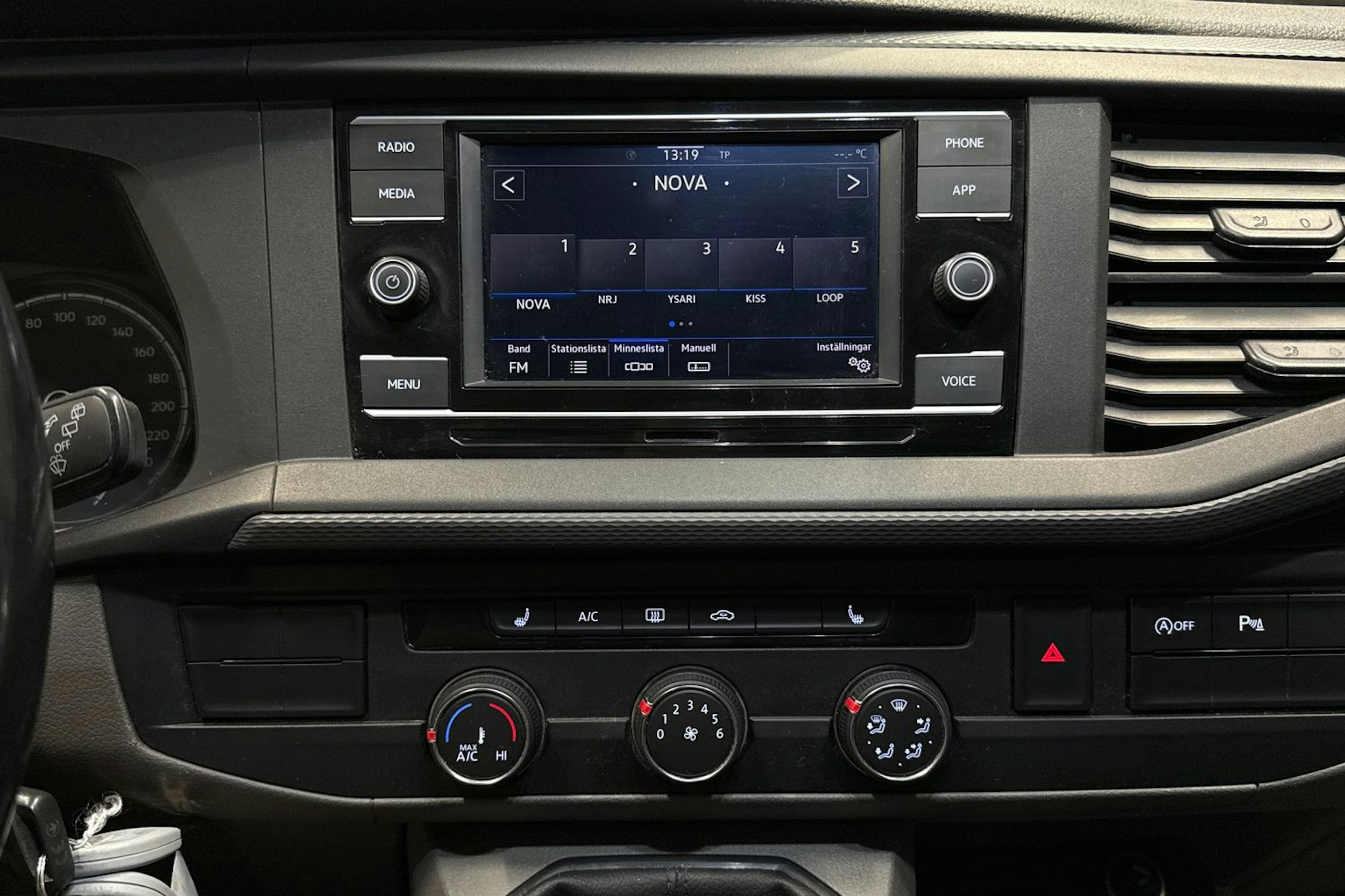 Valkoinen Volkswagen TRANSPORTER 2020 kuva 20.