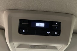 valkoinen Volkswagen Transporter 2020 kuva 23.