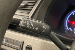 valkoinen Volkswagen Transporter 2020 kuva 24.