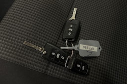 valkoinen Volkswagen Transporter 2020 kuva 19.