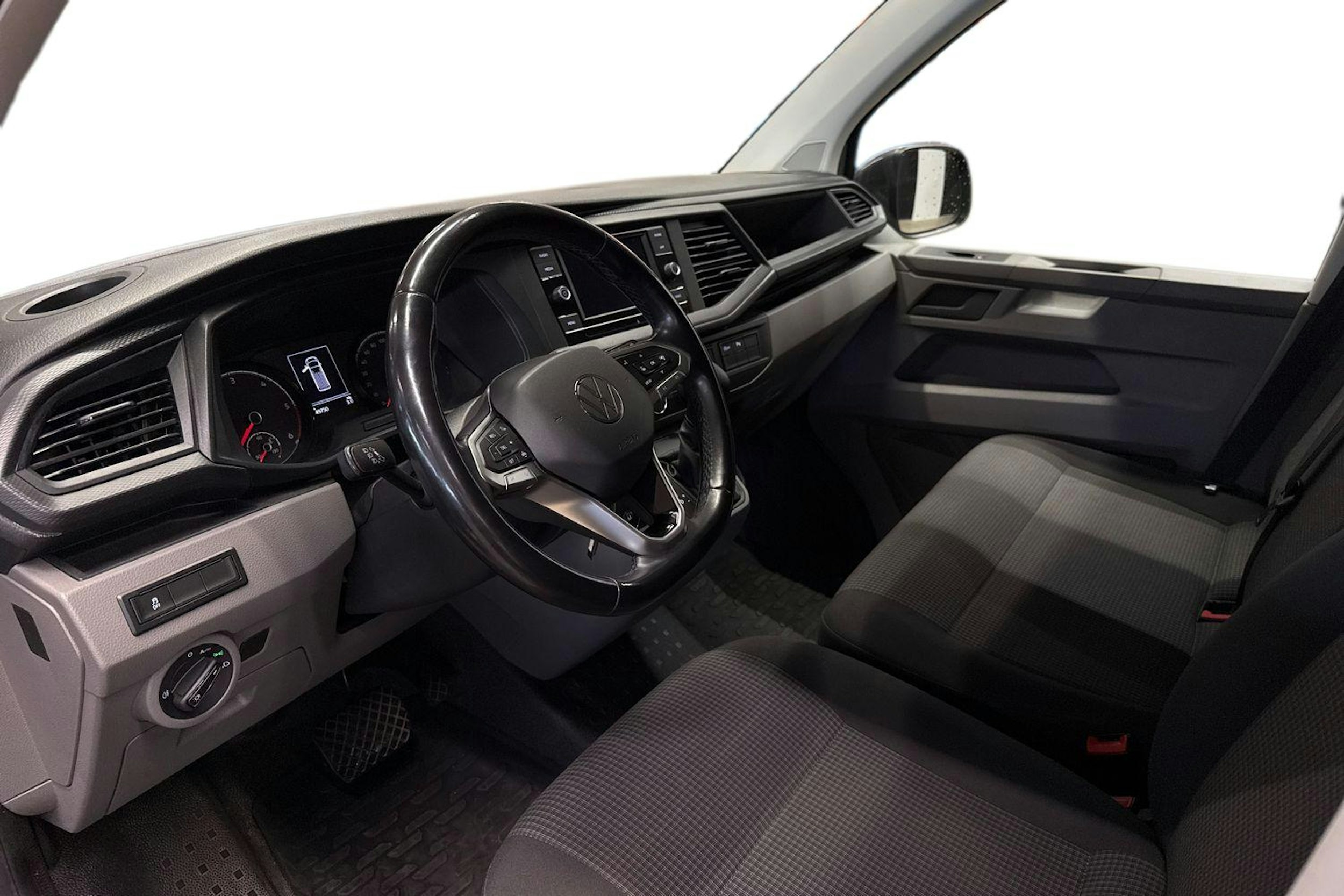 harmaa Volkswagen Transporter 2020 kuva 9.