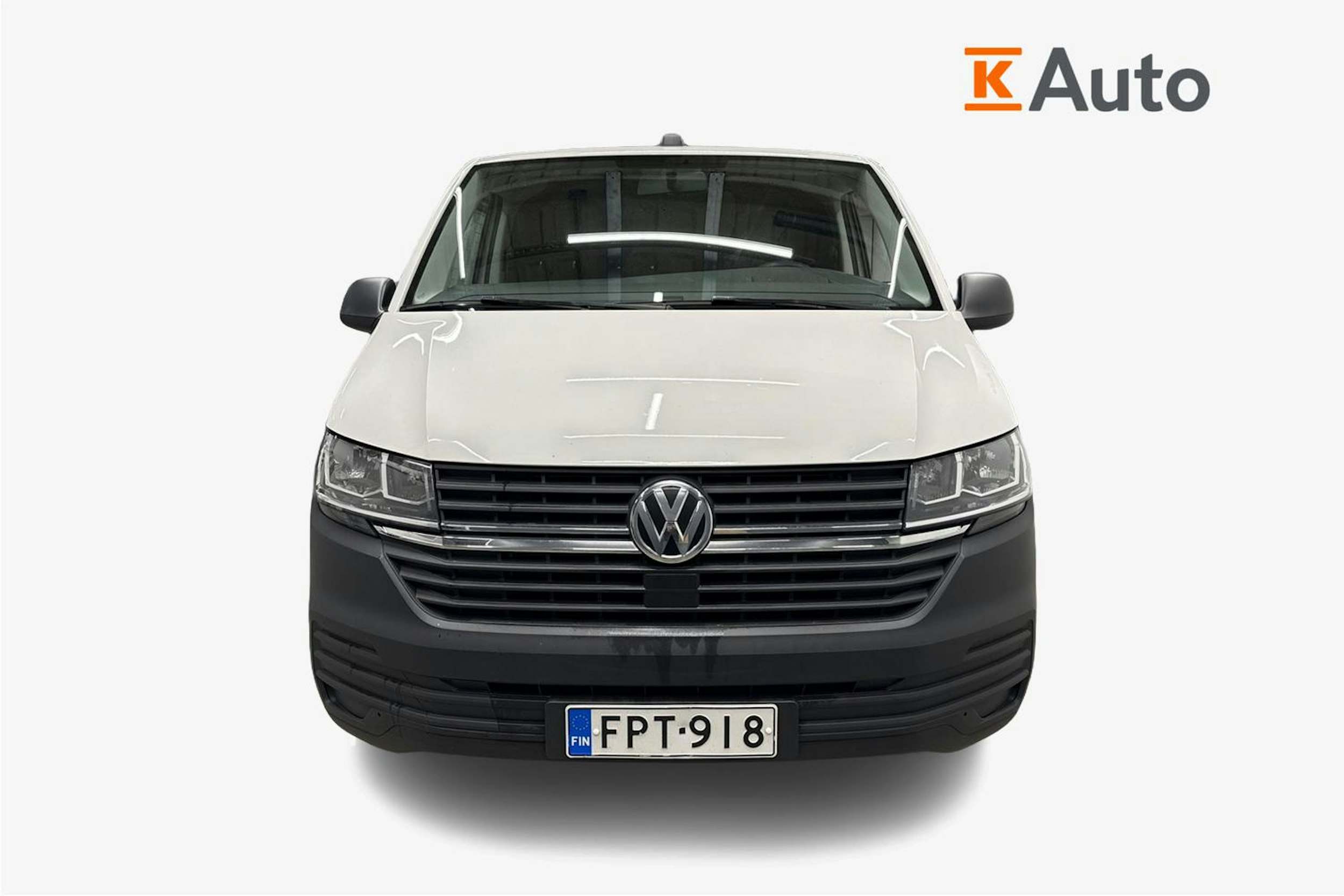 valkoinen Volkswagen Transporter 2021 kuva 5.