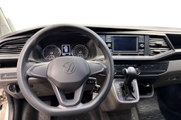 valkoinen Volkswagen Transporter 2021 kuva 9.