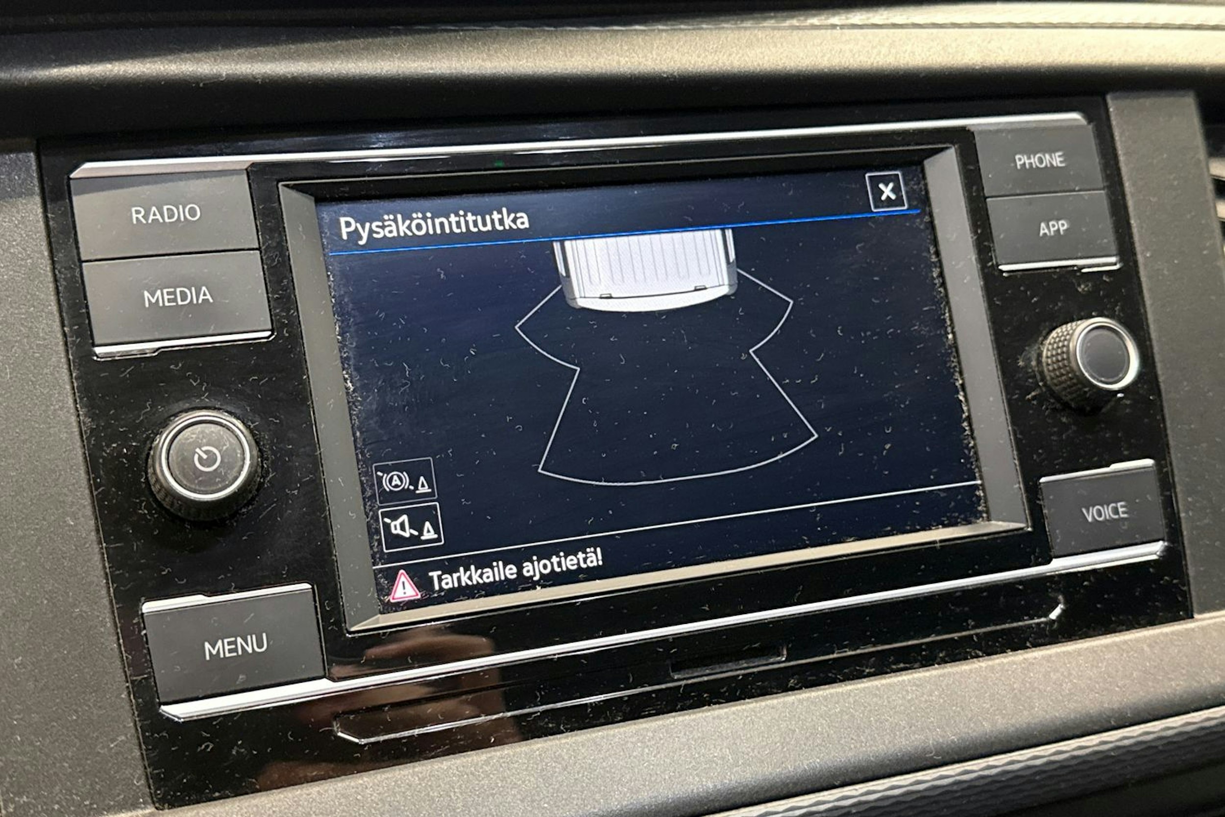 valkoinen Volkswagen Transporter 2021 kuva 19.