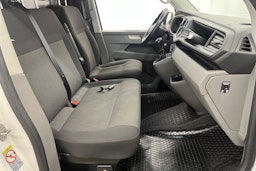 valkoinen Volkswagen Transporter 2020 kuva 10.