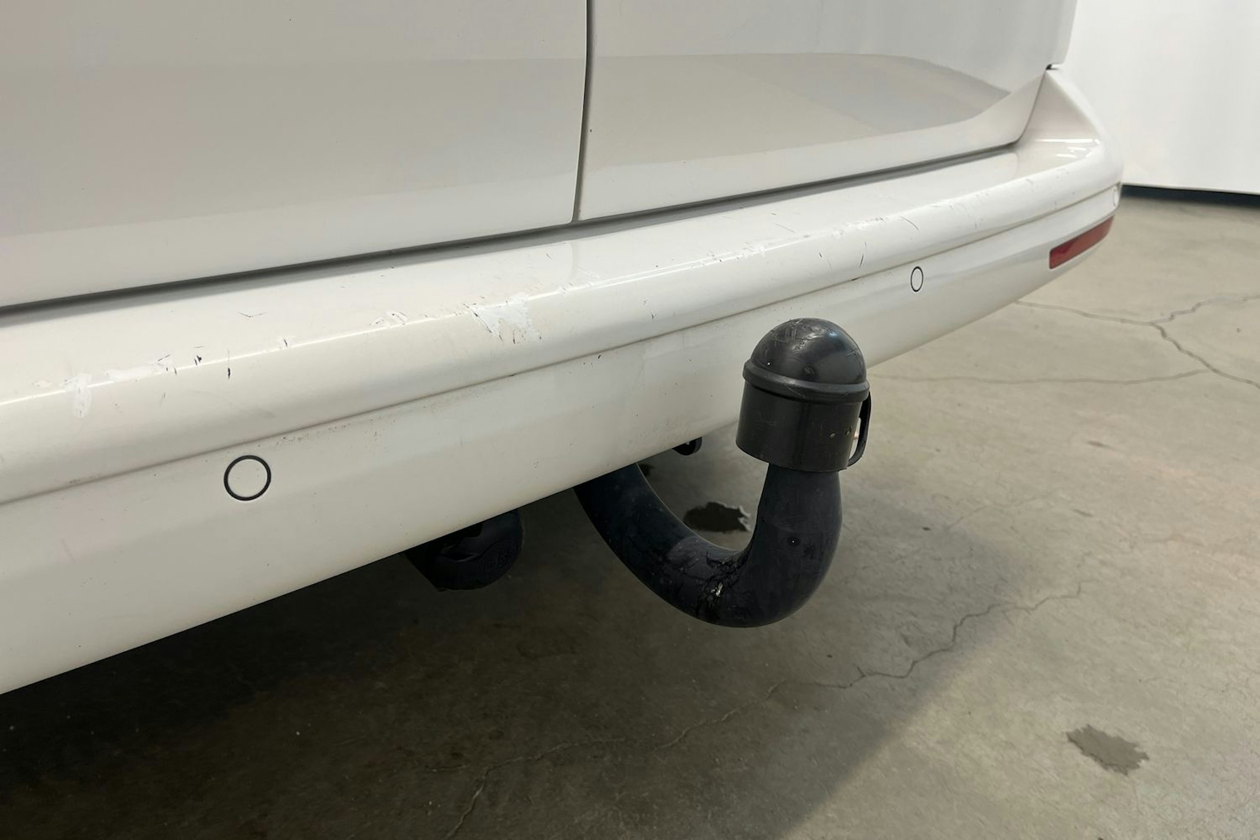 valkoinen Volkswagen Transporter 2020 kuva 13.