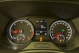 valkoinen Volkswagen Transporter 2020 kuva 23.