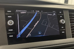 valkoinen Volkswagen Transporter 2020 kuva 25.