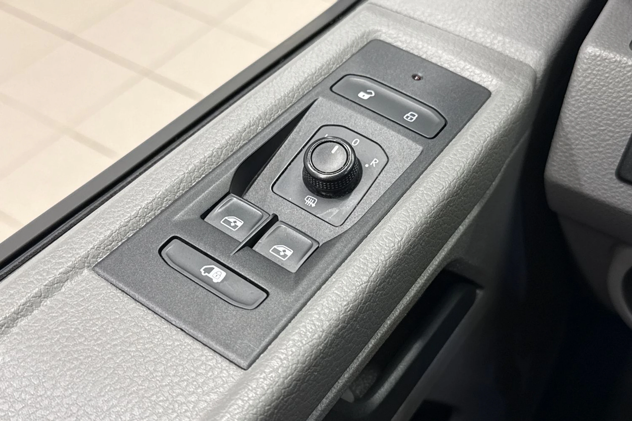Hopea Volkswagen TRANSPORTER 2021 kuva 30.