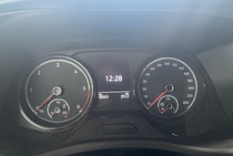 Musta Volkswagen TRANSPORTER 2020 kuva 16.
