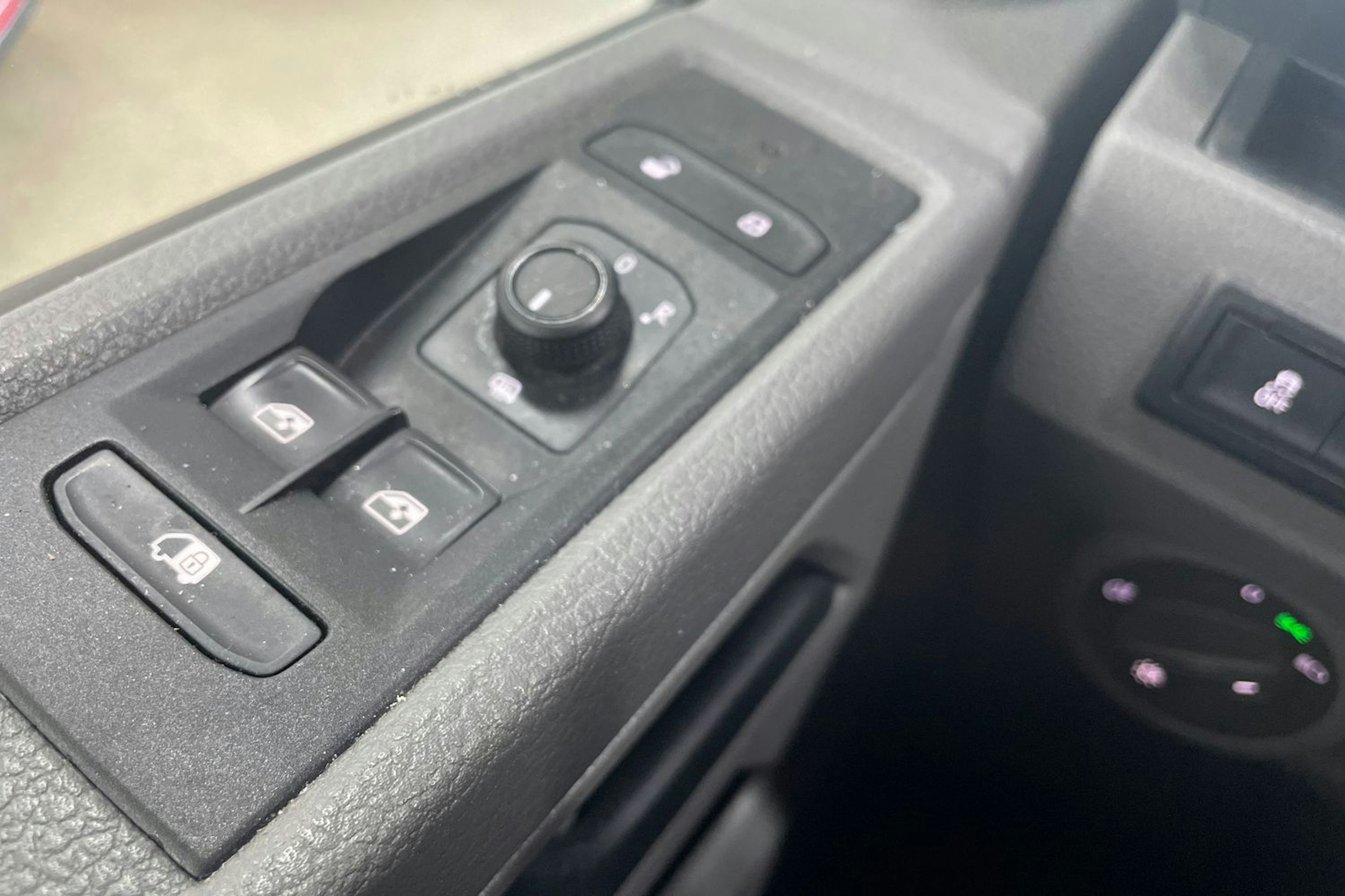 Musta Volkswagen TRANSPORTER 2020 kuva 21.