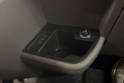 musta Volkswagen Transporter 2020 kuva 19.