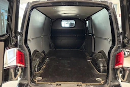 musta Volkswagen Transporter 2020 kuva 5.