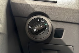 punainen Volkswagen Transporter 2020 kuva 23.