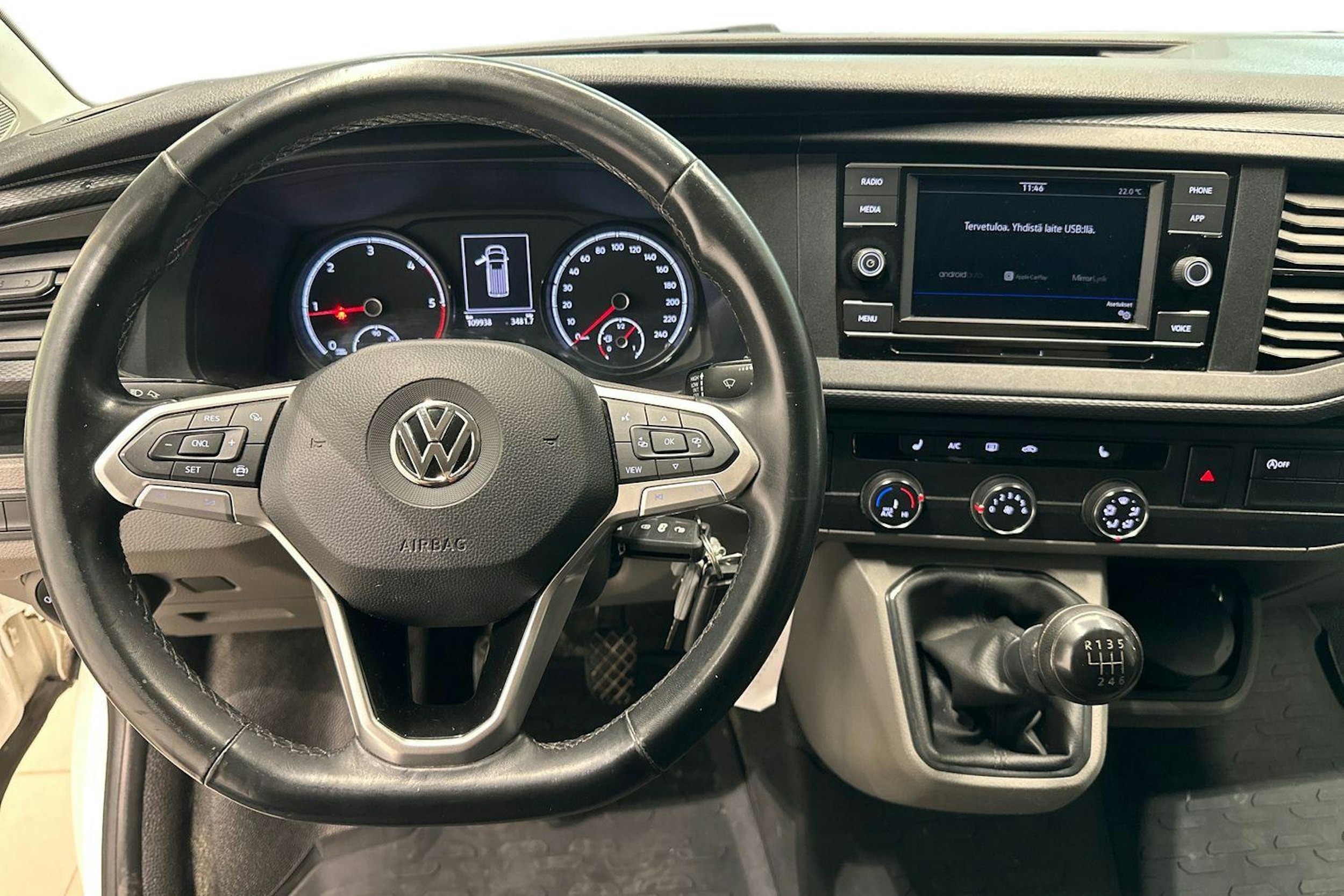 Valkoinen Volkswagen TRANSPORTER 2020 kuva 9.