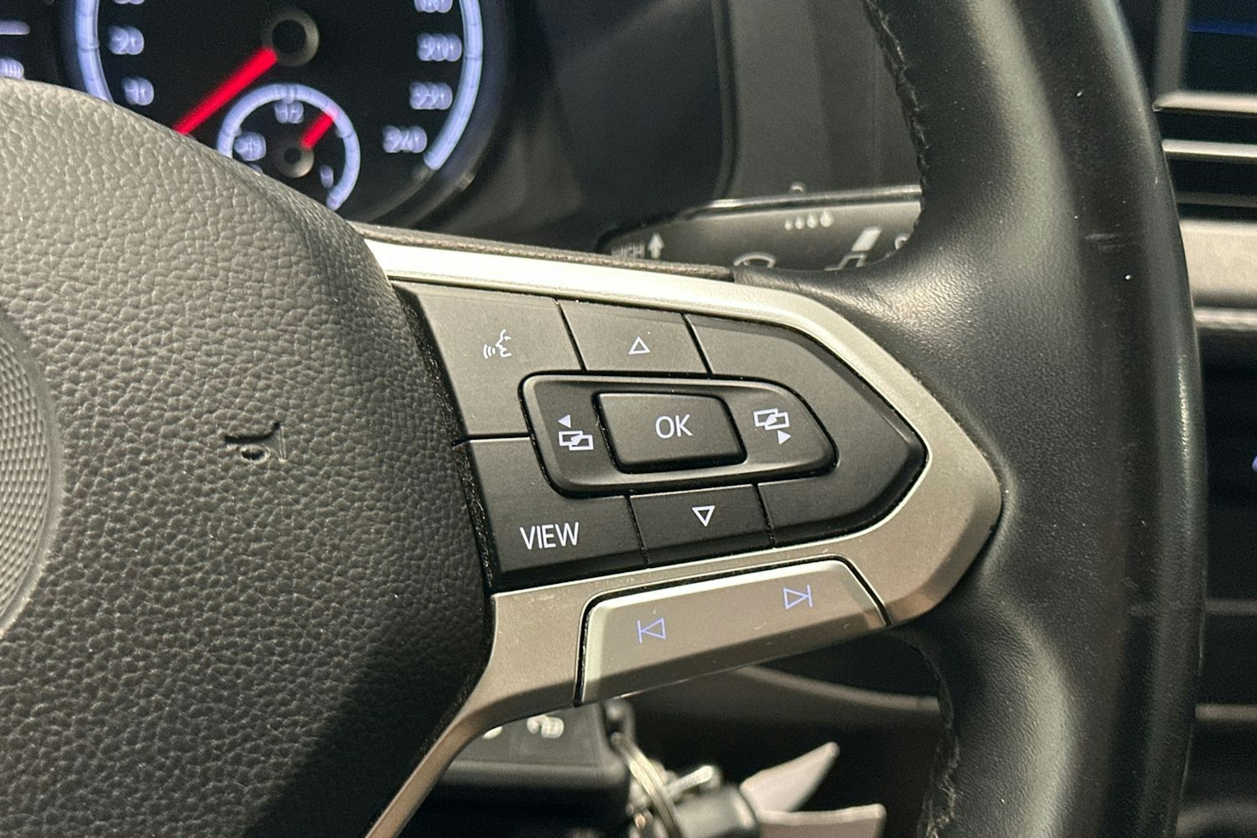 Valkoinen Volkswagen TRANSPORTER 2020 kuva 17.