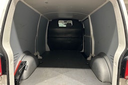 Valkoinen Volkswagen TRANSPORTER 2021 kuva 24.