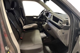 harmaa Volkswagen Transporter 2021 kuva 11.
