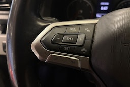 harmaa Volkswagen Transporter 2021 kuva 20.