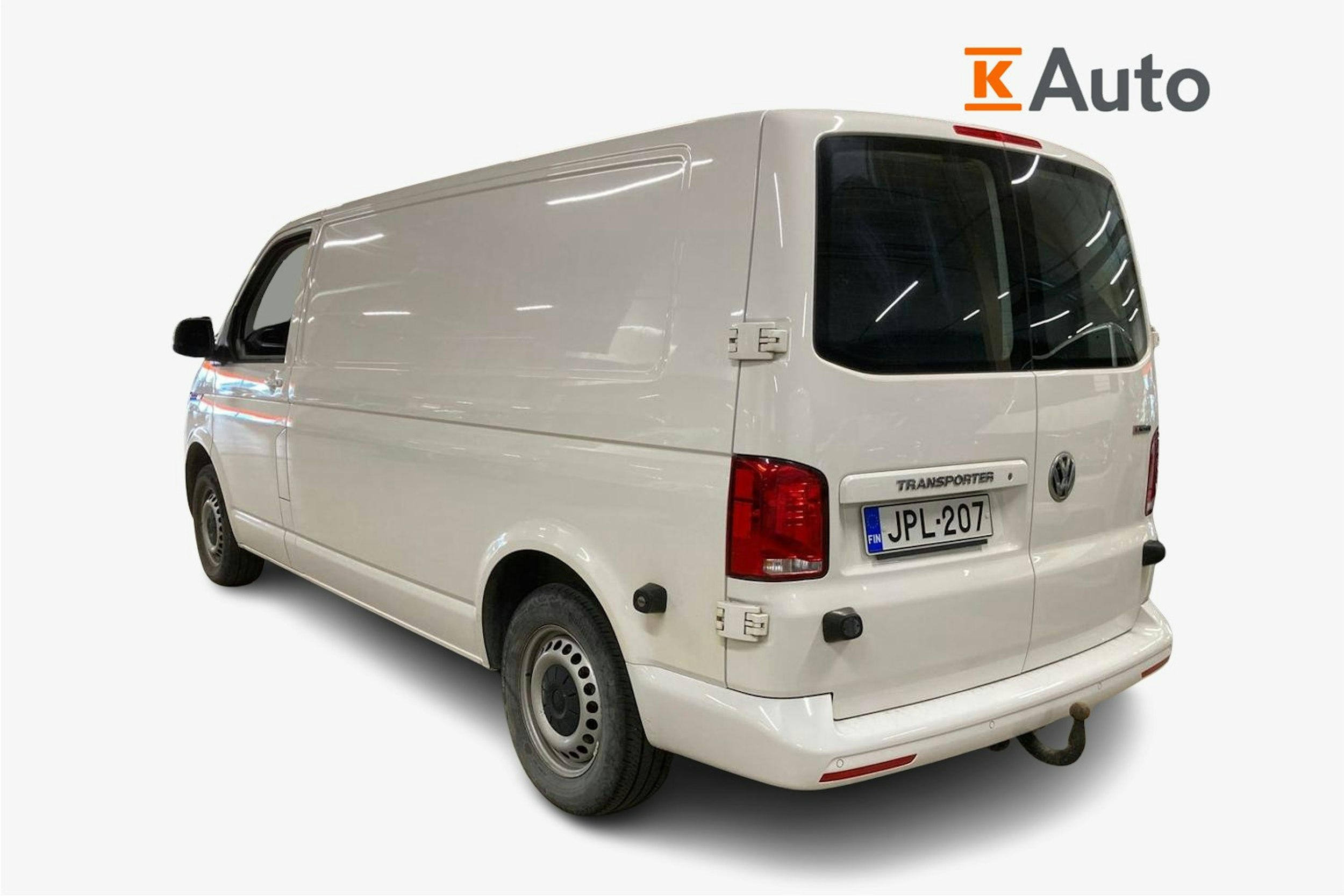 valkoinen Volkswagen Transporter 2020 kuva 2.