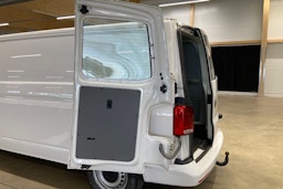 valkoinen Volkswagen Transporter 2020 kuva 14.