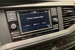 valkoinen Volkswagen Transporter 2020 kuva 25.