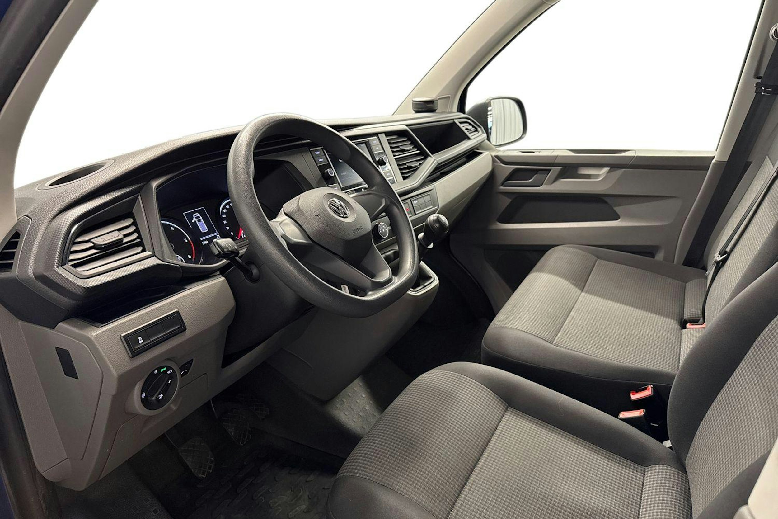 sininen Volkswagen Transporter 2020 kuva 7.