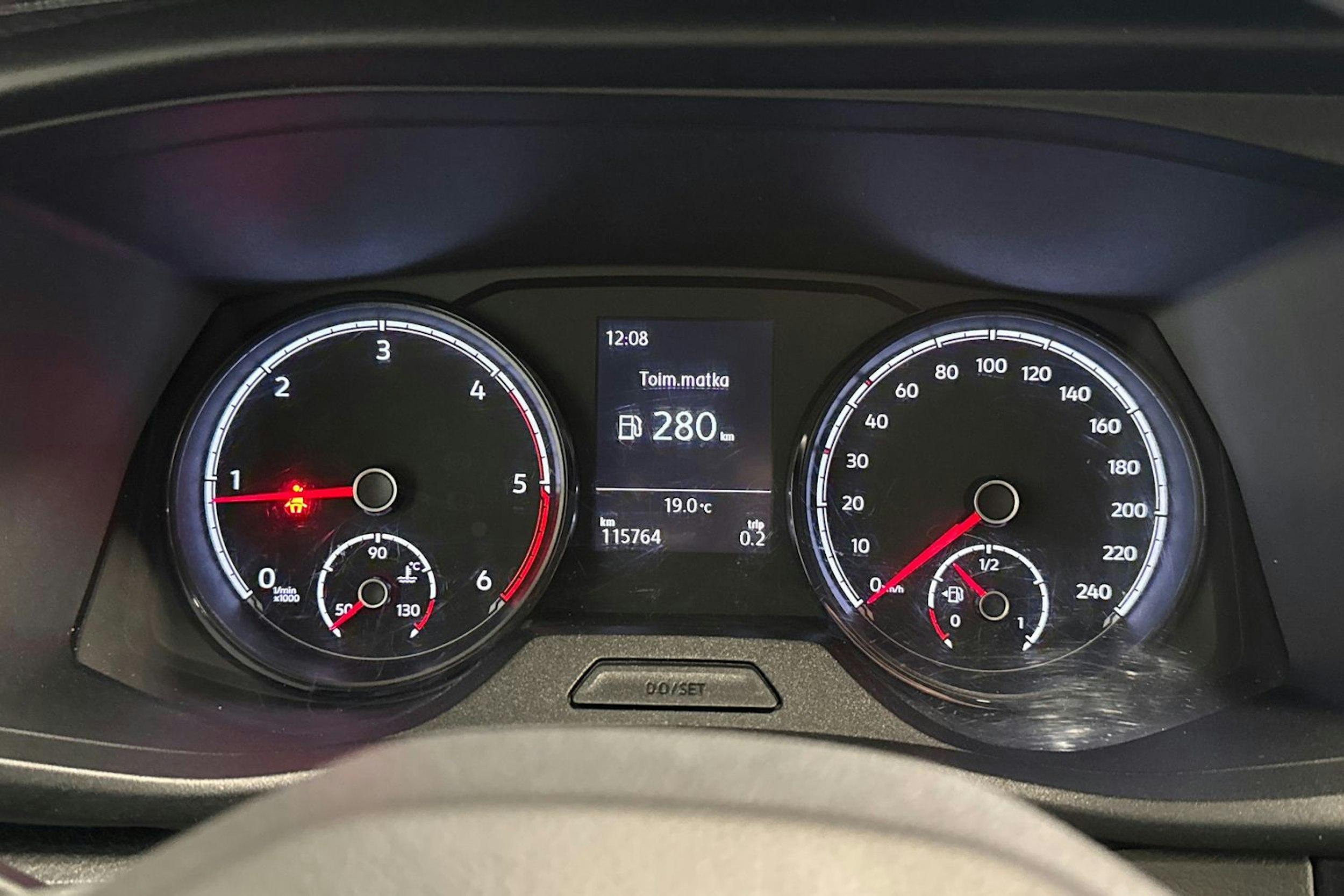 sininen Volkswagen Transporter 2020 kuva 13.