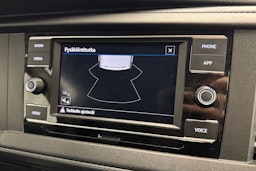 sininen Volkswagen Transporter 2020 kuva 16.