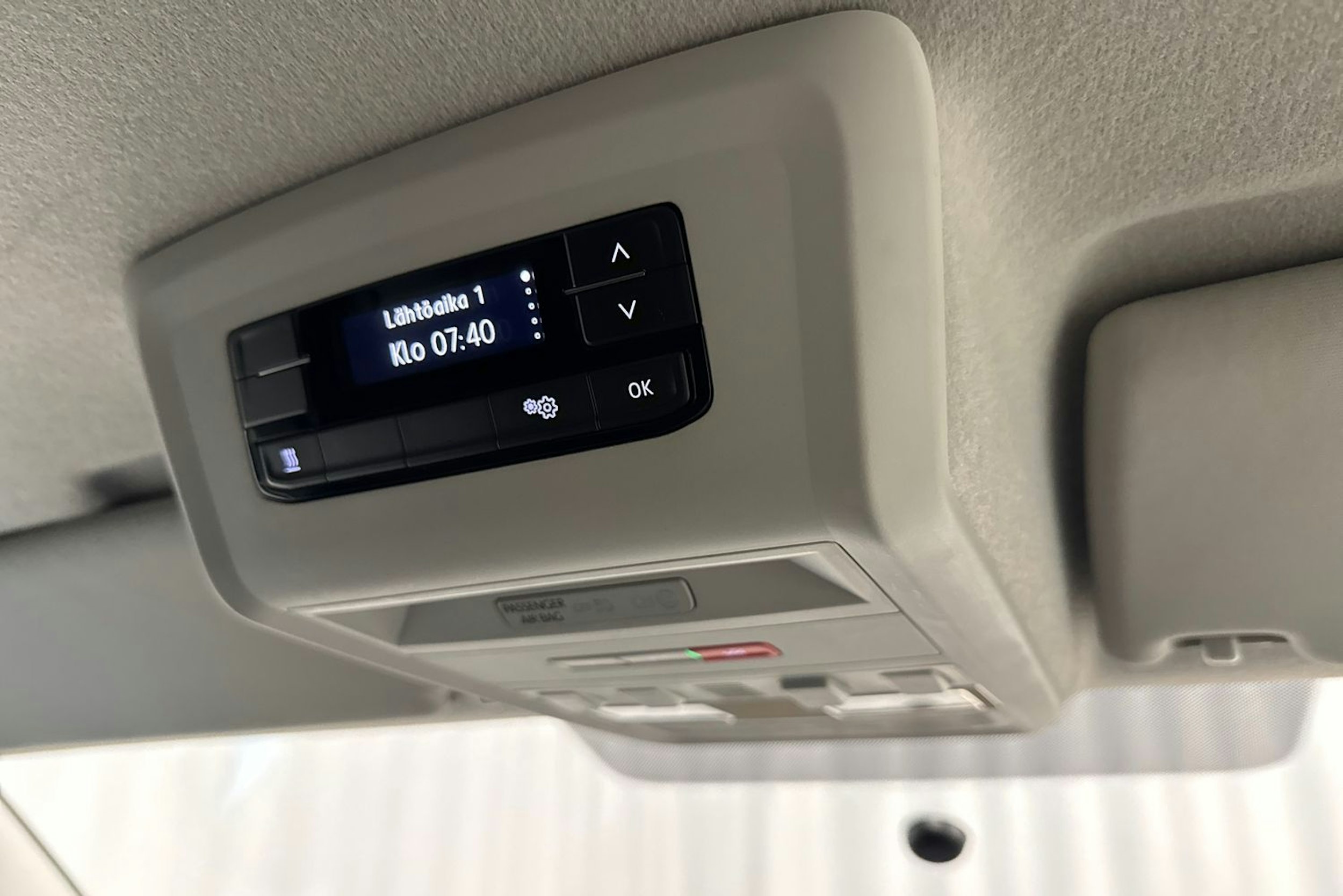 sininen Volkswagen Transporter 2020 kuva 21.