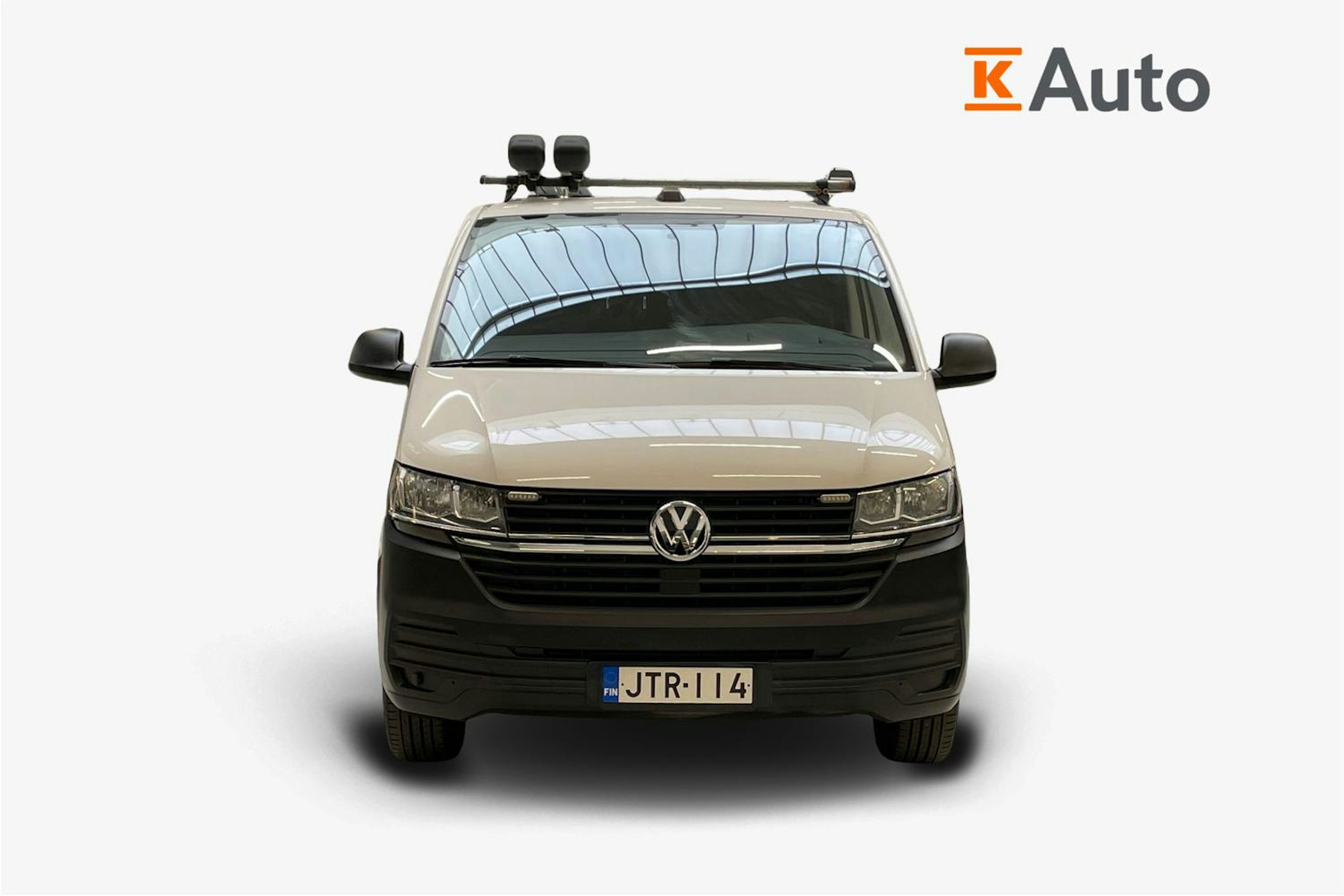valkoinen Volkswagen Transporter 2020 kuva 5.