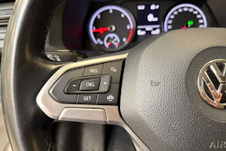 harmaa Volkswagen Transporter 2020 kuva 15.