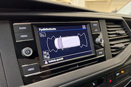harmaa Volkswagen Transporter 2020 kuva 18.