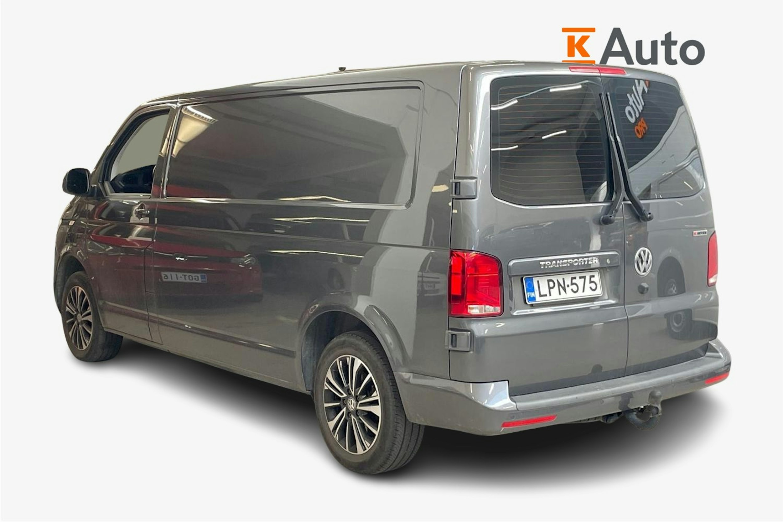 harmaa Volkswagen Transporter 2020 kuva 2.