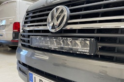harmaa Volkswagen Transporter 2020 kuva 26.