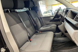 musta Volkswagen Transporter 2020 kuva 22.