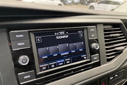 musta Volkswagen Transporter 2020 kuva 31.