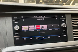 musta Volkswagen Transporter 2020 kuva 22.