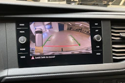 musta Volkswagen Transporter 2020 kuva 25.