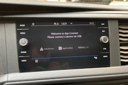 musta Volkswagen Transporter 2020 kuva 26.