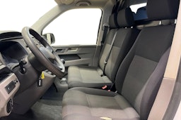valkoinen Volkswagen Transporter 2020 kuva 8.