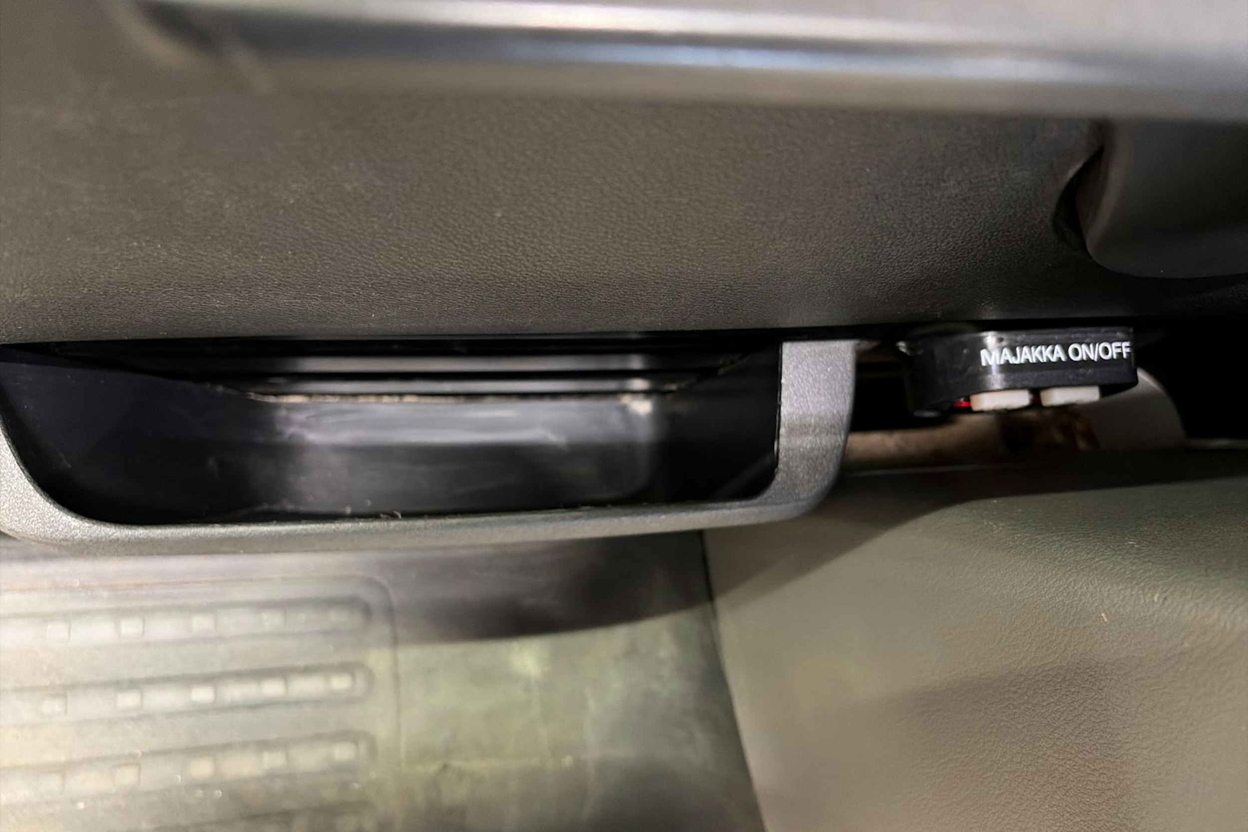 valkoinen Volkswagen Transporter 2020 kuva 22.