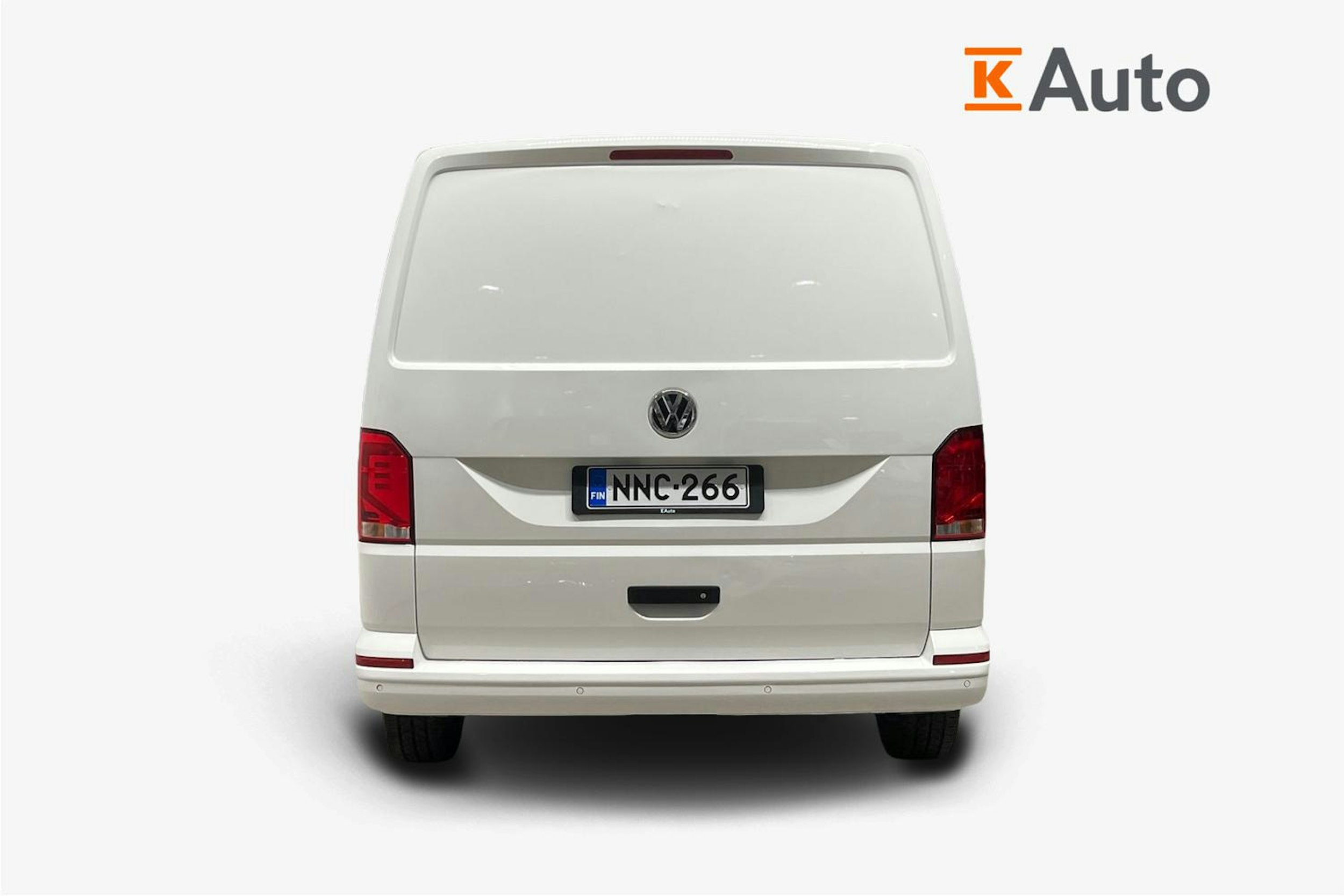 valkoinen Volkswagen Transporter 2020 kuva 4.