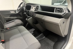 valkoinen Volkswagen Transporter 2020 kuva 17.