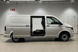 valkoinen Volkswagen Transporter 2020 kuva 19.