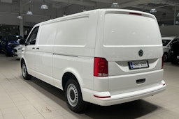 valkoinen Volkswagen Transporter 2020 kuva 20.