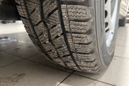 valkoinen Volkswagen Transporter 2020 kuva 22.